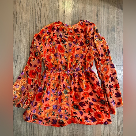 NEW PrettyLittleThing Orange Floral Devore Plunge Romper-Size 10 - Picture 4 of 9
